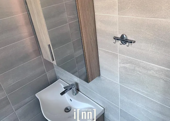 Urban Dt شقة كالاماتا