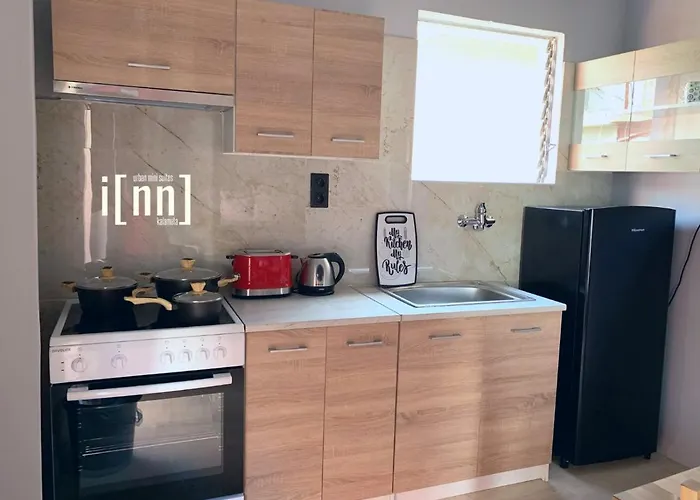 Urban Dt شقة كالاماتا